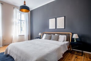 1 bedroom, iron/ironing board, WiFi, bed sheets - Stylish Kreuzberg 1BR, nr Restaurants, by Blueground (Berlin)