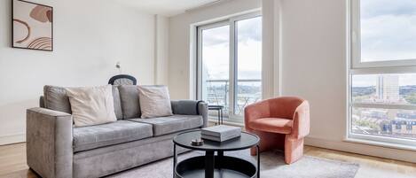 Fernseher, Stereoanlage