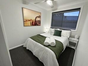 1 bedroom, iron/ironing board, WiFi (free), bed sheets