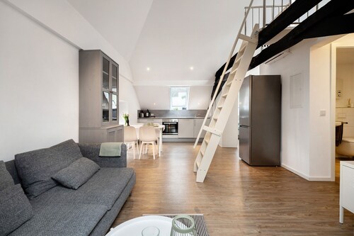 Ferienwohnung "Adlernest Mit Weinbergblick" mit Bergblick und WLAN