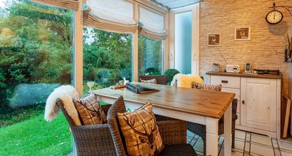 Studio Apartment "Bergidyll" with Mountain View, Shared Terrace & Wi-Fi