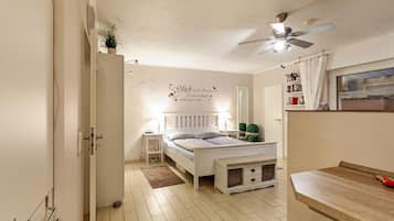 1 chambre, fer et planche Ă repasser, Wi-Fi gratuit, draps fournis