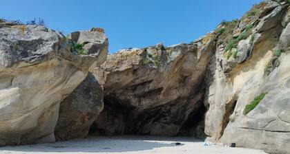 3 Bed House Sleeps 6 with Pet-Friendly Garden