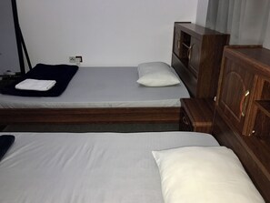 3 Schlafzimmer, Bügeleisen/Bügelbrett, WLAN, Bettwäsche