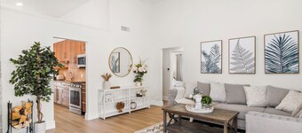 Stunning 4-bedroom home with large backyard in OC