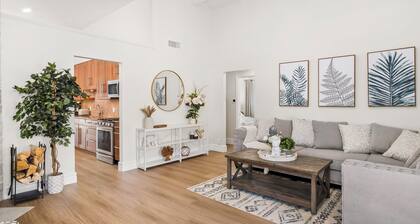 Stunning 4-bedroom home with large backyard in OC