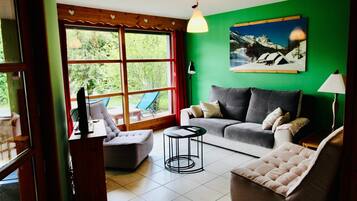 TV, DVD-spiller og bordtennis