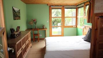 2 soverom, strykejern/-brett, wi-fi (inkludert) og sengetøy