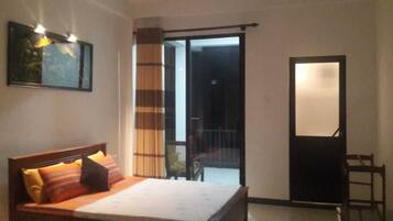 4 Schlafzimmer, Bügeleisen/Bügelbrett, WLAN, Bettwäsche