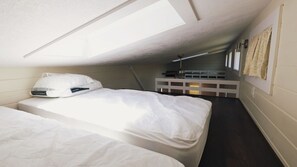 1 bedroom, free WiFi, bed sheets - Cozy Tiny House within walking distance to Lake Texoma (Pottsboro)