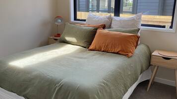 3 bedrooms, free WiFi, bed sheets