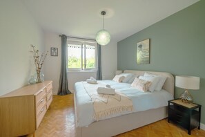 2 bedrooms, free WiFi, bed sheets, wheelchair access