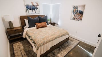 1 bedroom, desk, iron/ironing board, travel cot