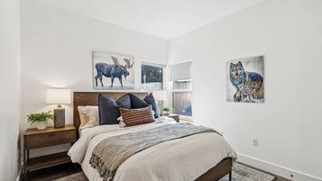 1 bedroom, desk, iron/ironing board, travel cot