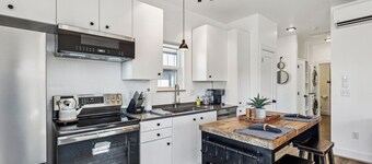 * * * * *Modern Missoula Bungalow* * * * *