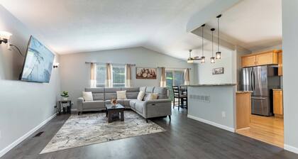 Perfect Getaway 3BR/3BA Entire Home with Free Parking