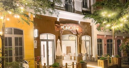 La Grotta Hotel