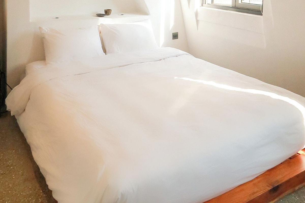 Signature Double Room, 1 Queen Bed, Beachside | Premium bedding, down comforters, free minibar items, in-room safe