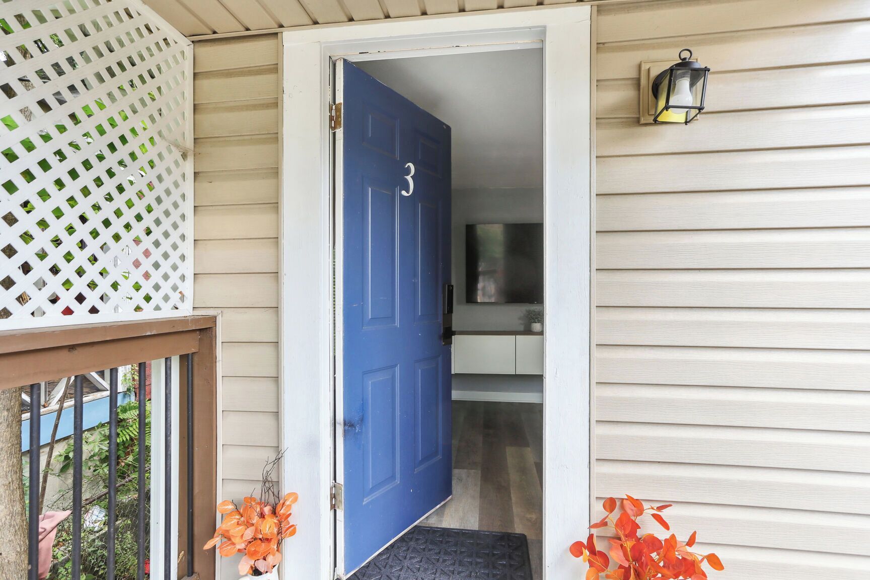 Serenity Heights, An Urban Oasis!! 2 Minutes from Benz Stadium+ Great Amenities