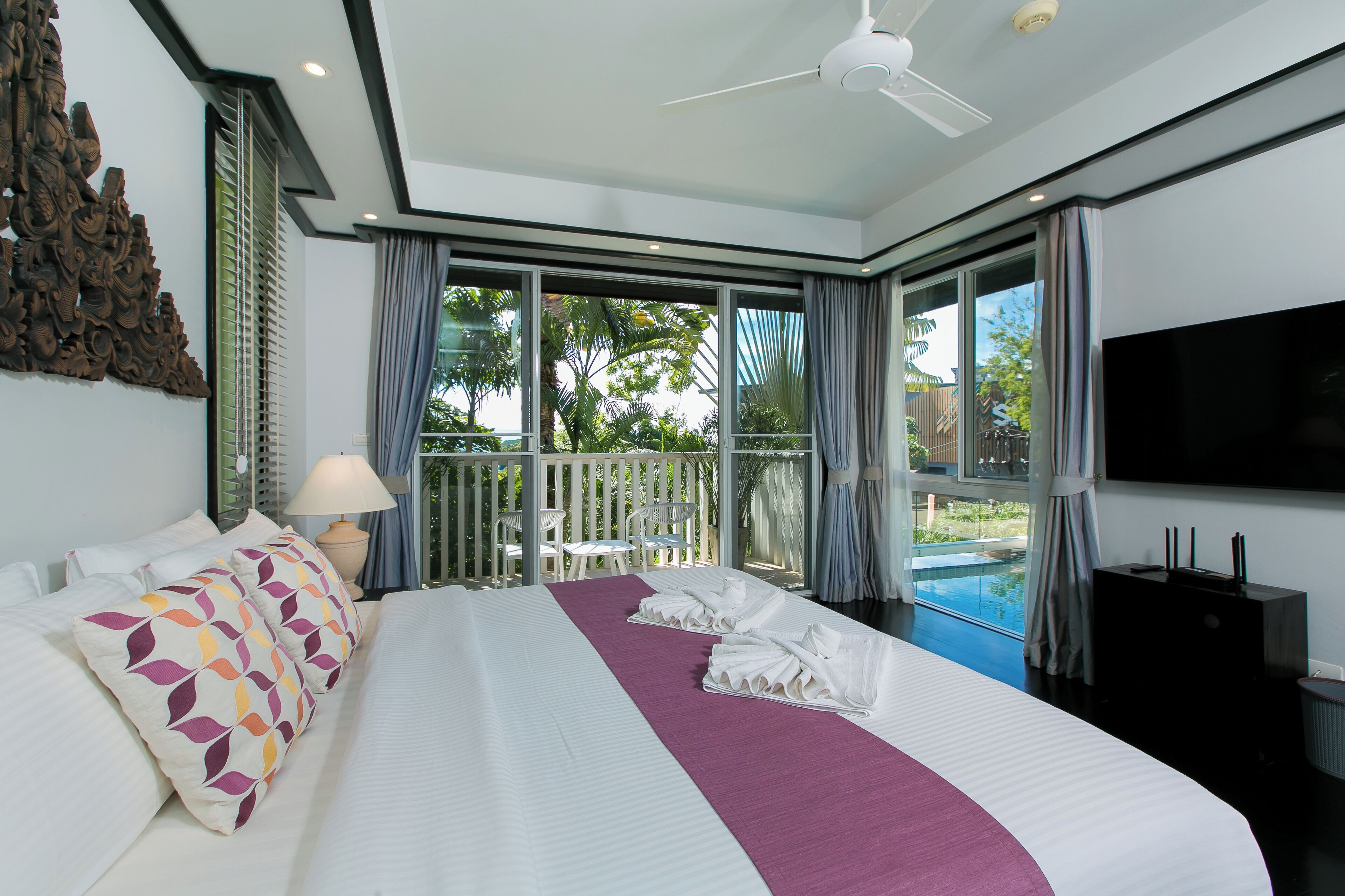 Individually furnished, bed sheets