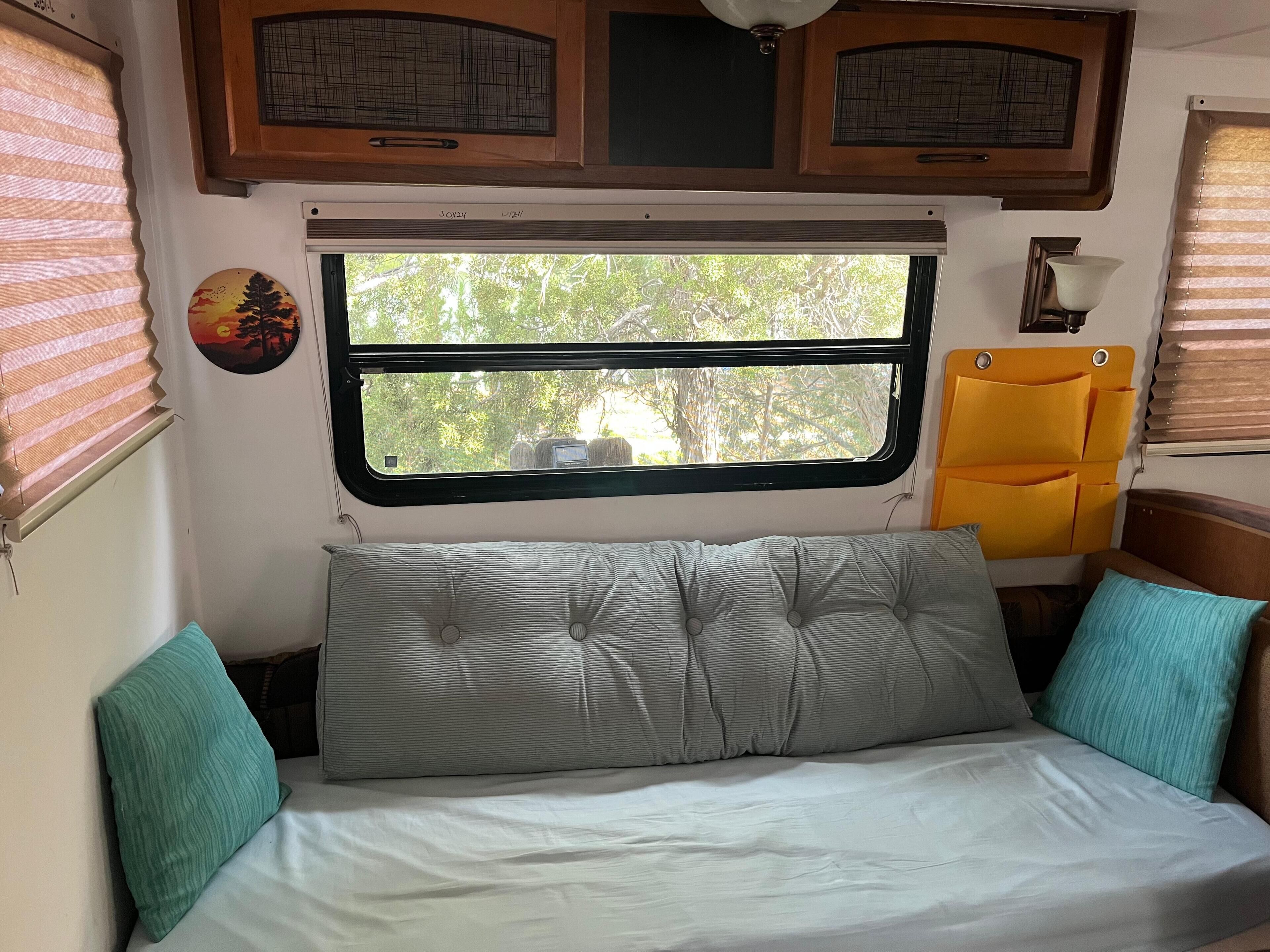Comfortable Guest Rv W/ev Charger. Semi Rural Area - 加利福尼亞