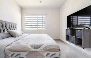 3 sovrum, strykjärn/strykbräda, gratis wi-fi och sängkläder