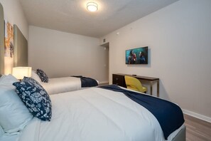 3 chambres, fer et planche à repasser, lit parapluie, Wi-Fi