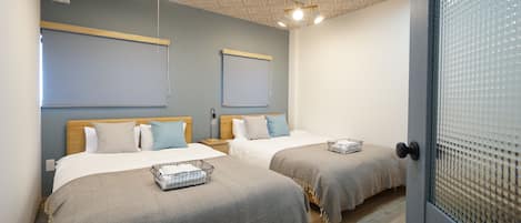 3 slaapkamers, een strijkplank/strijkijzer, wifi, beddengoed