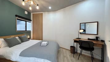 2 bedrooms, iron/ironing board, WiFi, bed sheets