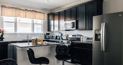 Cozy Comfort Home near Randolph AFB, Fort Sam& I10