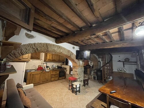 House strategically located to discover the wonderful Garfagnana.