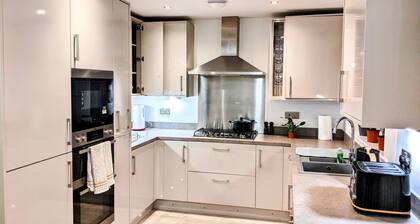 Places to Stay in Darlington With Free Parking