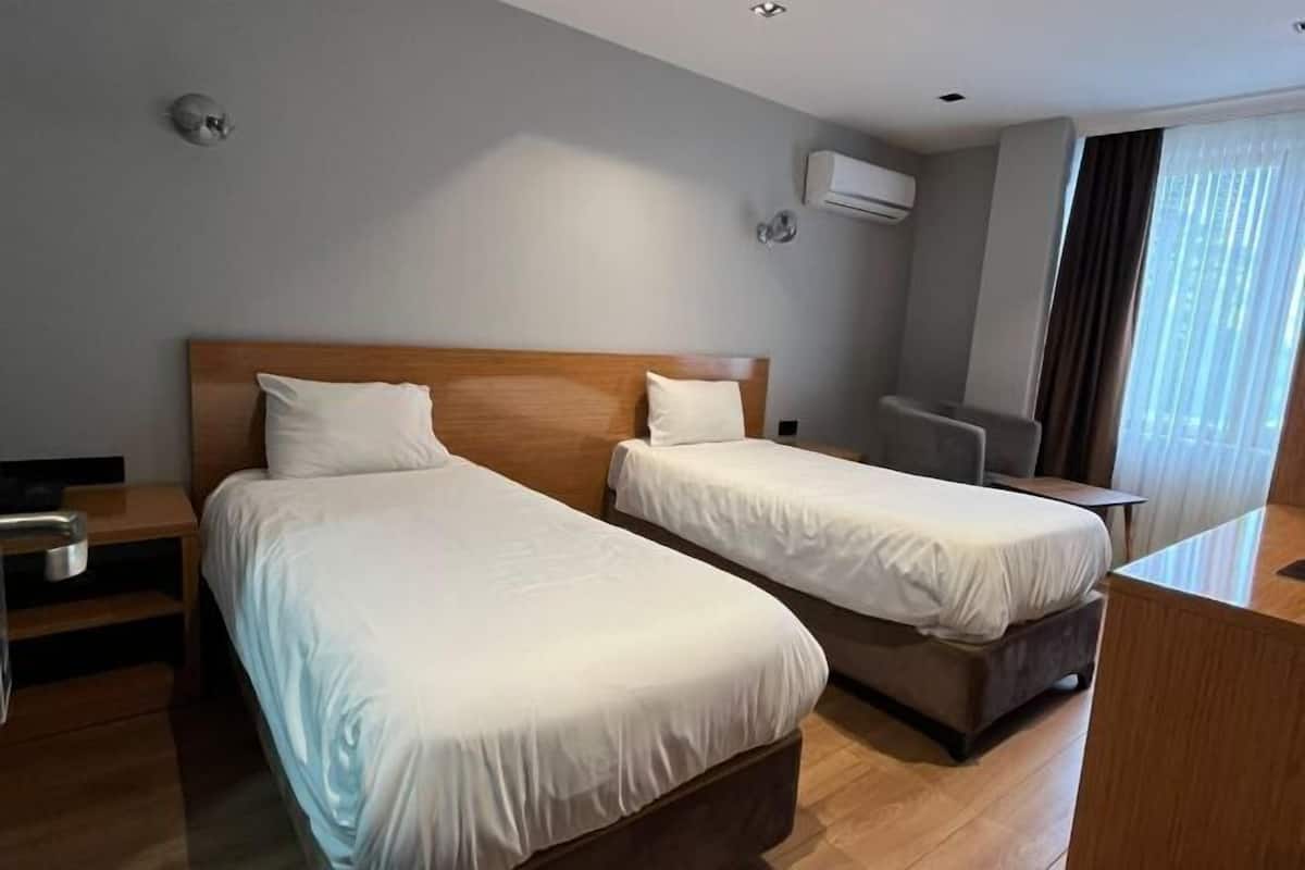 1 bedroom, Egyptian cotton sheets, premium bedding, minibar