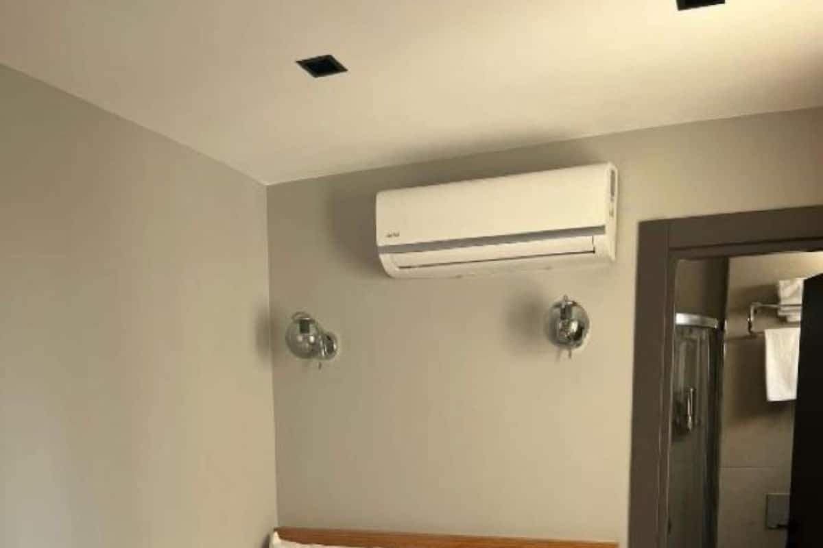 1 chambre, literie de qualité supérieure, minibar, bureau