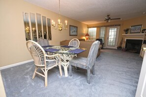 Dining - Sip, Stay, Stargaze Emerald Green 2BR 2BA (Pawleys Island)
