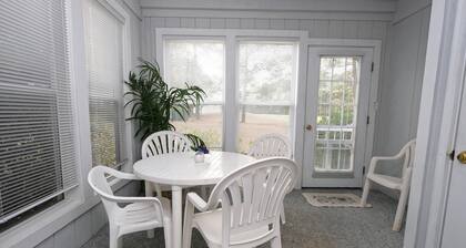 Sip, Stay, Stargaze Emerald Green 2BR 2BA
