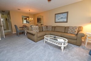 TV - Sip, Stay, Stargaze Emerald Green 2BR 2BA (Pawleys Island)