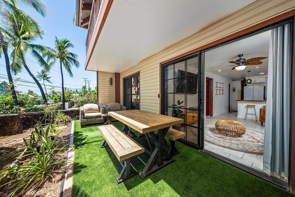 Condo, 2 Bedrooms | Property grounds