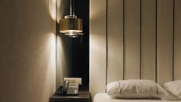 Suite | In-room safe, individually decorated, individually furnished, free WiFi
