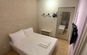 베이직룸 | 1 개의 침실, 각각 다르게 가구 비치, 무료 WiFi