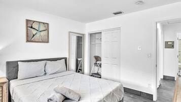 2 chambres, fer et planche à repasser, lit parapluie, Wi-Fi gratuit