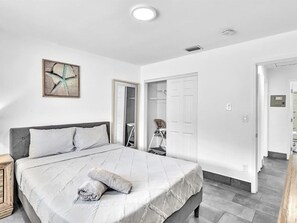 2 bedrooms, iron/ironing board, travel cot, free WiFi