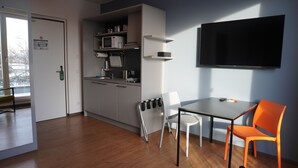 Studio – deluxe, terrasse, 1. etasje | Oppholdsområde