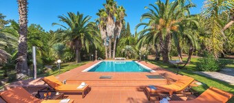VILLA TWO SORDS, with swimming pool, olive grove, orchard, tropical garden!