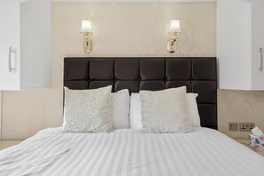 2 chambres, fer et planche Ă repasser, Wi-Fi gratuit, draps fournis