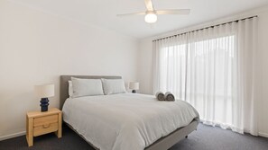 4 camere, ferro/asse da stiro, culla da viaggio, accesso a Internet