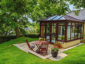 Property grounds - Barley Cottage (Bideford)