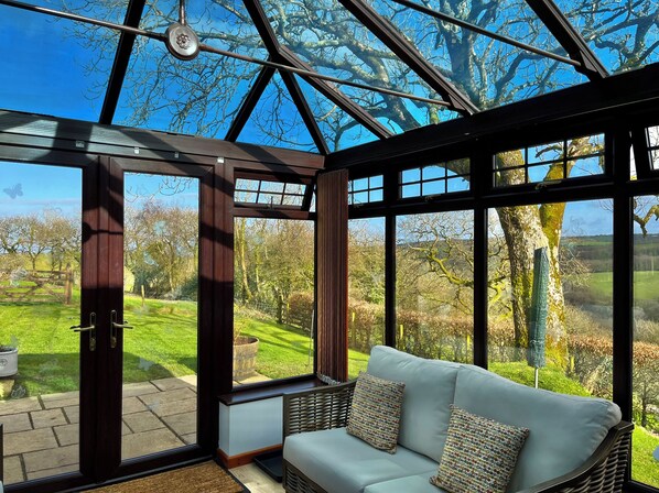 Living area - Barley Cottage (Bideford)