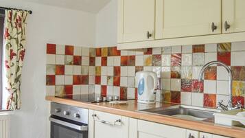 Cookware/dishes/utensils