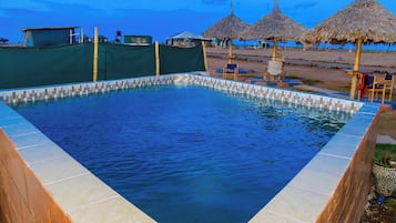 Cabin | Pool